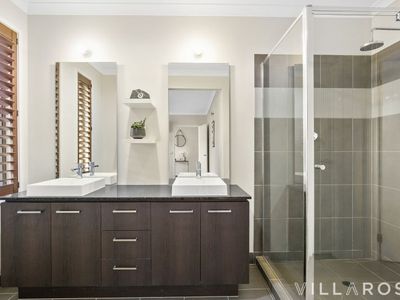 5 Kombi Road, Leopold