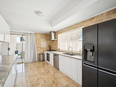 382 Walter Road West, Morley