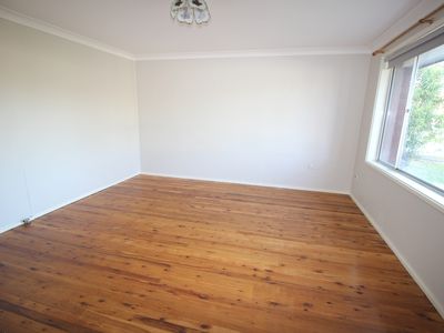 16 Gordon Avenue, Oak Flats