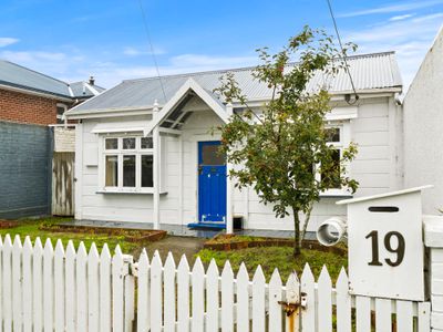 19 Magnetic Street, Port Chalmers