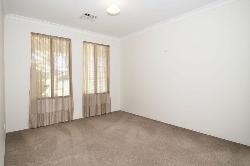 4 Fawkes Way , Baldivis