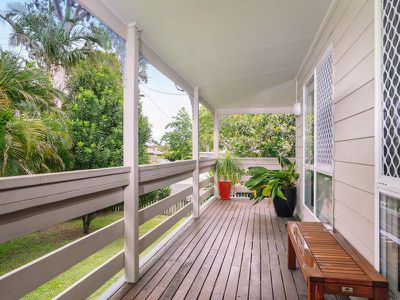 2 Kallay Street, Pacific Paradise