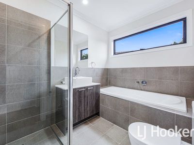 2 / 36 Chomley Street, Cranbourne