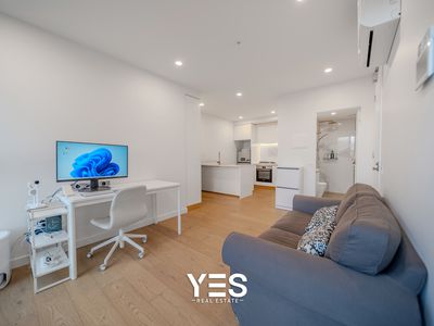 2403C/851 Whitehorse Road, Box Hill