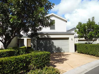 104 Governors Way, Macquarie Links