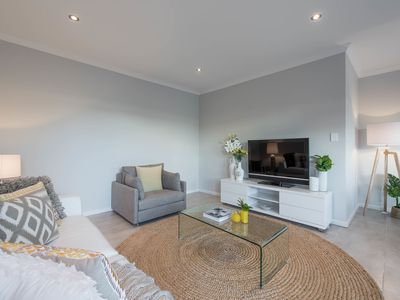 *6C Salmar Way, Westminster