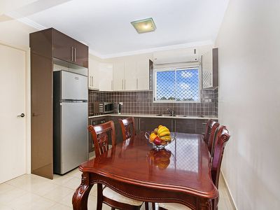 9 / 2 Shadforth Street, Wiley Park