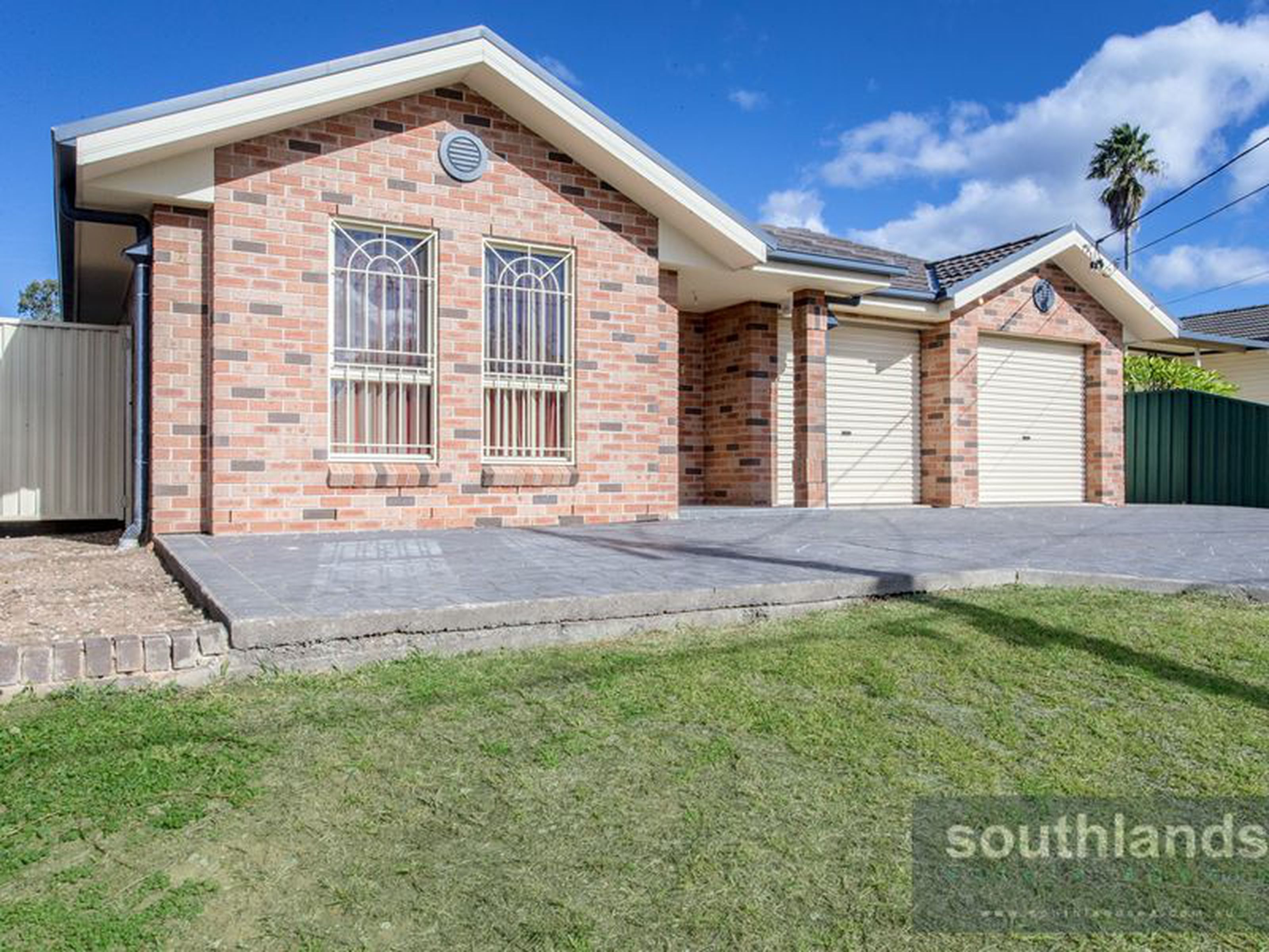24 Anthony Crescent, KINGSWOOD