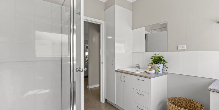 41 Shiffner Street, Violet Town