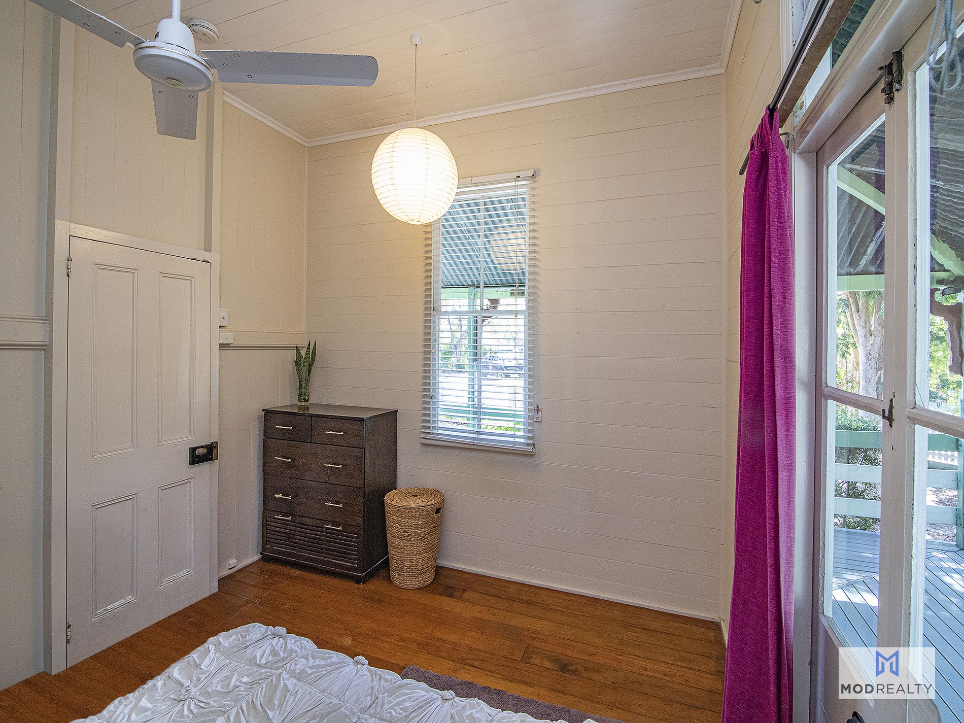 92 William Street West, Coalfalls