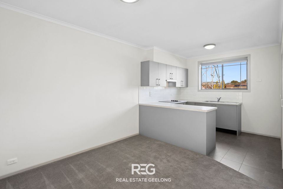 2 / 30 Burdoo Drive, Grovedale