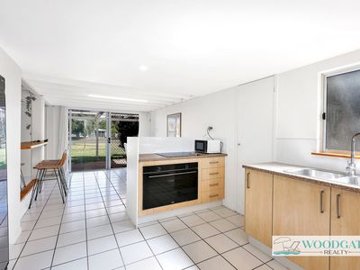 62 MACKEREL STREET, Woodgate