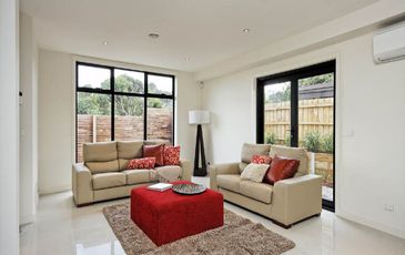 1 / 4 Harkaway Road, Berwick