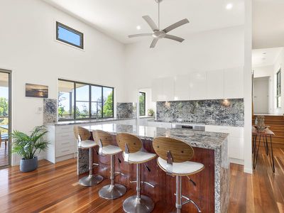 8 Main St, Montville