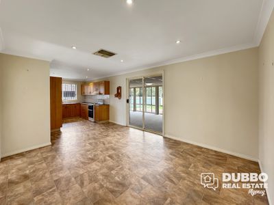16 Kingfisher Street, Dubbo