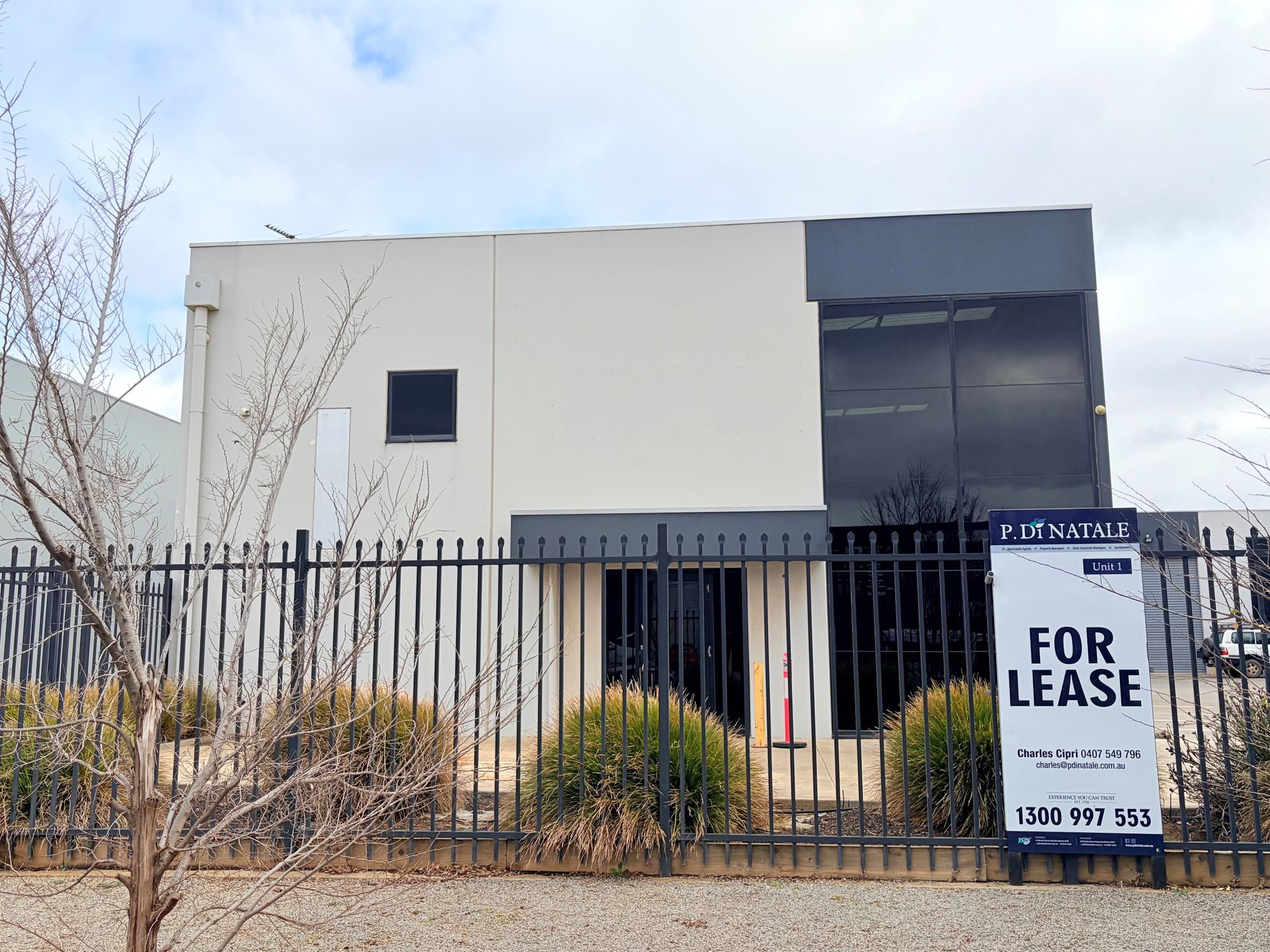 1 / 19 Concorde Crescent, Werribee