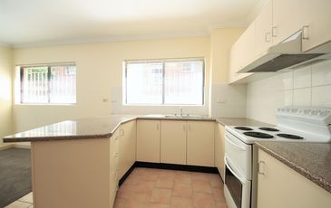 4 / 40 Borrodale Road, Kingsford