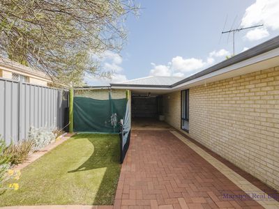 32 Thicket Circuit, Banksia Grove
