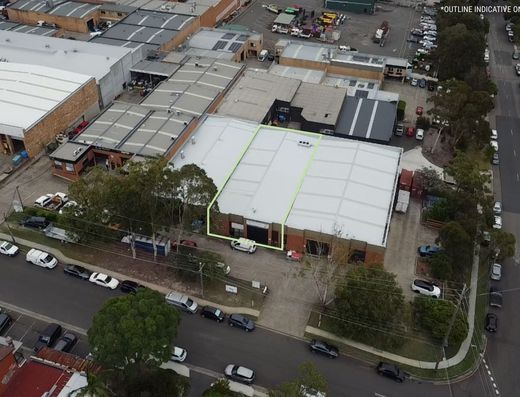 Street-Front Strata Unit 