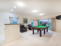 1 Nowingi Close, Eight Mile Plains