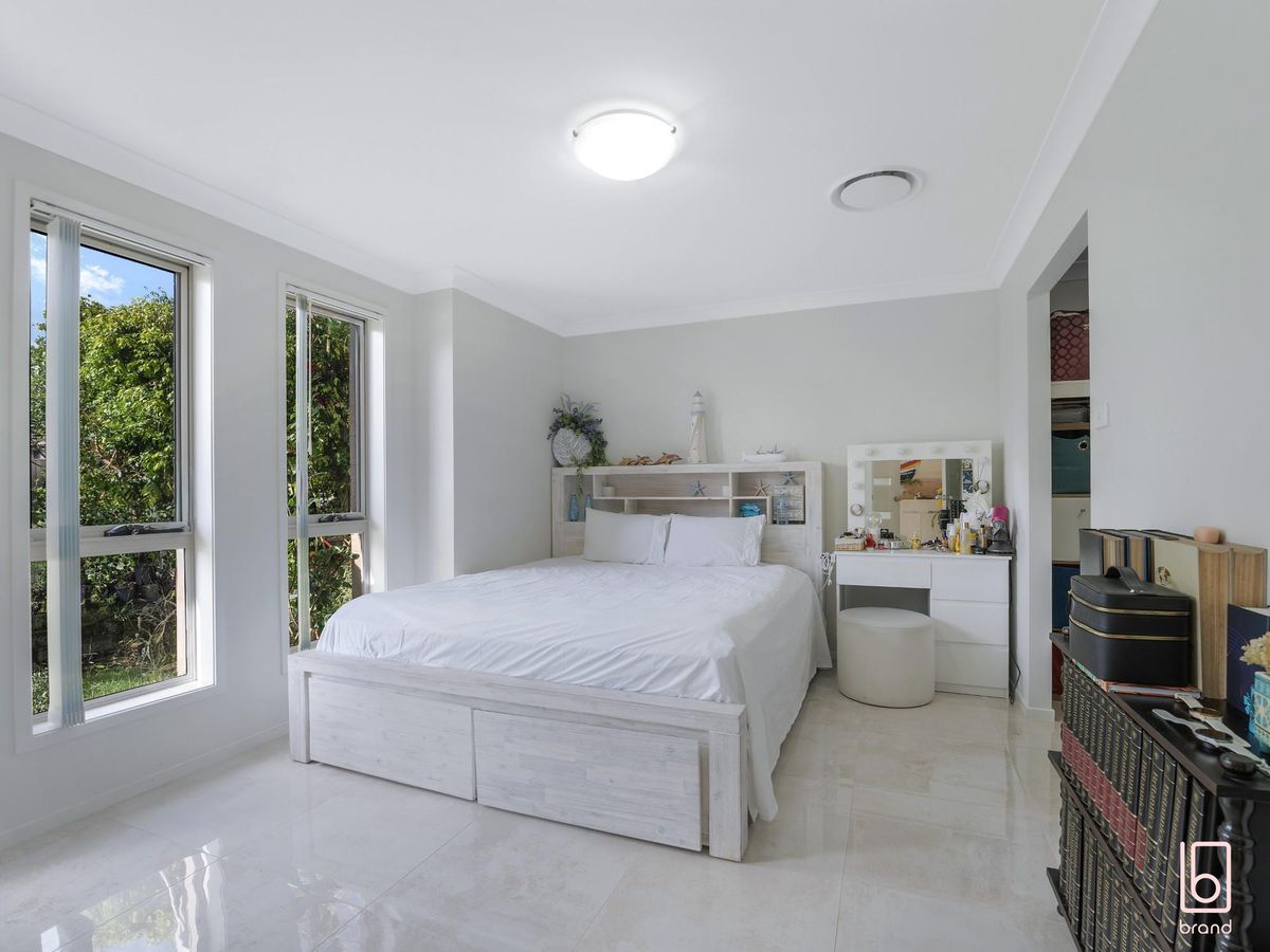 2 / 29 Dahlia Avenue, Hamlyn Terrace