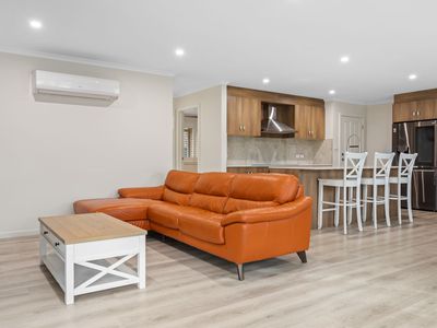 7 William St, Westbury