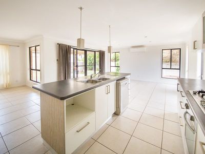 6 Bernard Crescent, Kingaroy