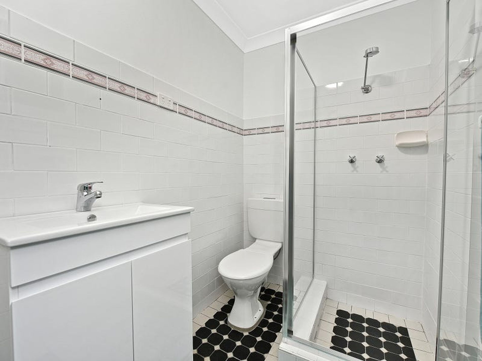 2 / 3 Rayner Street, Lilyfield