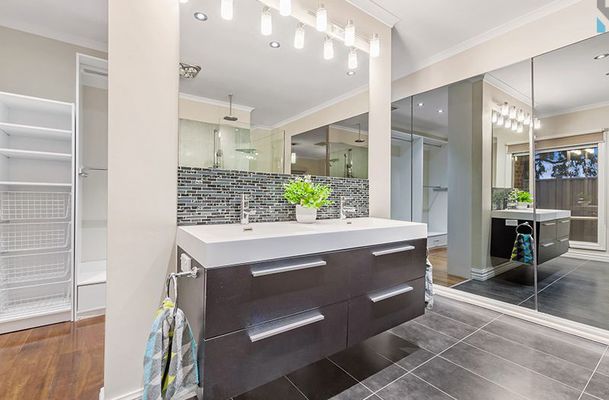 83 Sandover Drive, Roxburgh Park