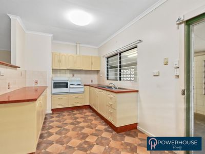 18 Blantyre Close, Manunda