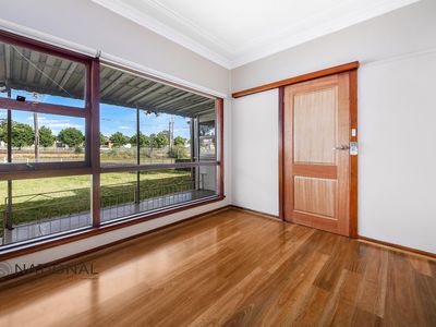 164 Military Road, Guildford