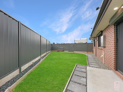 2 / 2 Natures Way, Cessnock