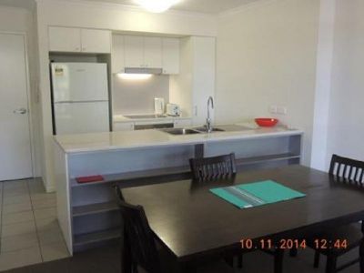 215 / 75 Central Lane, Gladstone Central