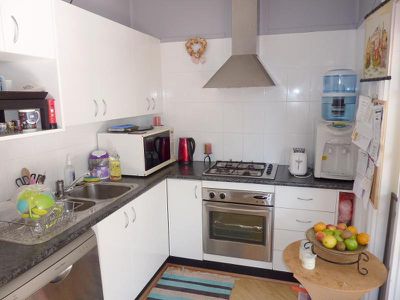 11 Hilton Ave, Roselands