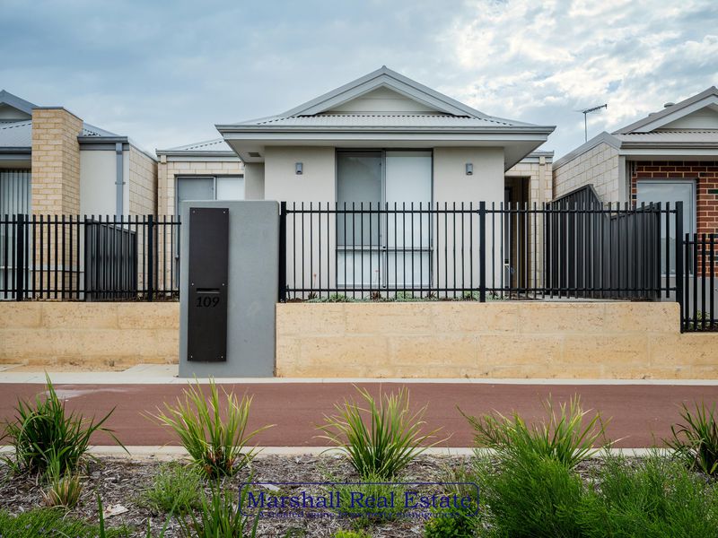 109 Impressions Way, Eglinton
