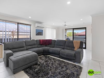 4B Farmer Avenue, Wyee