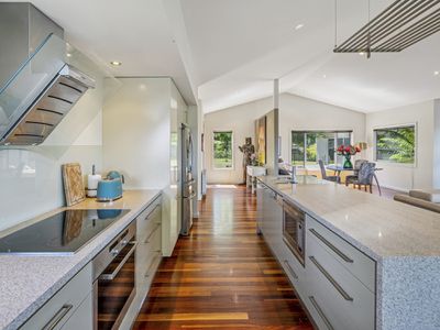 100 Jacksons Road, Franklin