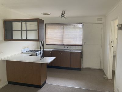 3 / 30 Westmoreland Street, St Albans Park