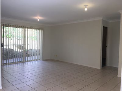 2 / 25 Edward Avenue, Kings Point