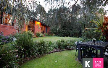 10 Fox Road, Beaconsfield Upper