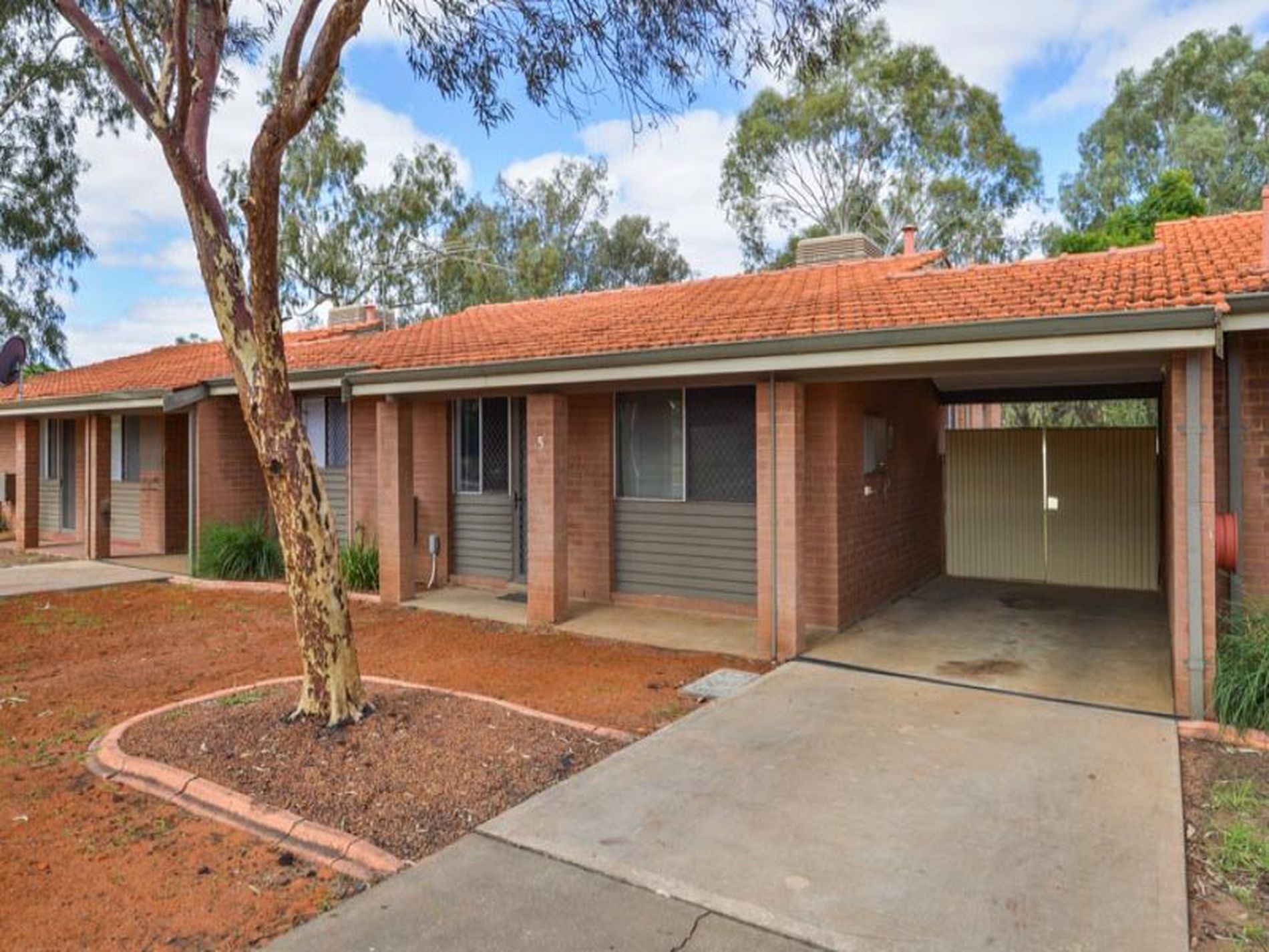 5 / 7 Britannia Place, South Kalgoorlie