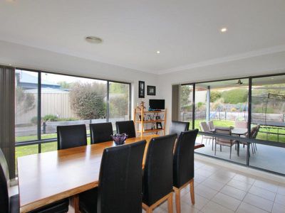 28 Cambridge Drive, Mansfield