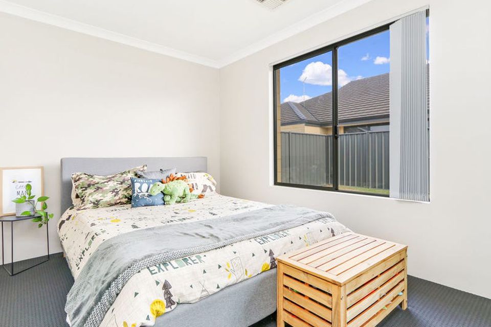 7 Coliban Approach , Baldivis