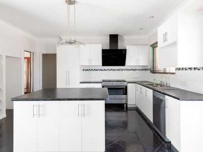 13 Rosenberg Crescent, Kalgoorlie