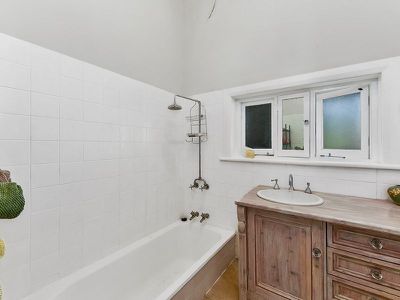 5161 Clay Wells Rd, Short