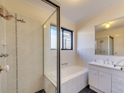 10 Sunview Road, Springfield