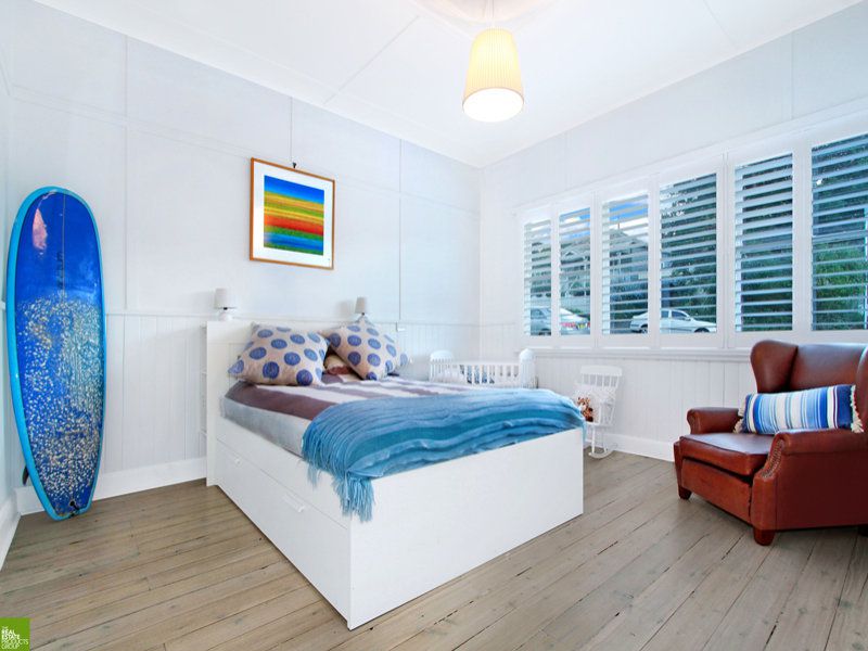 25 Mangerton Road, Wollongong