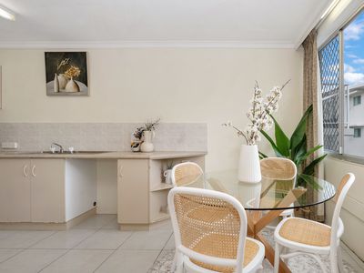 11 / 6 Hale Street, Townsville City