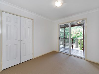 1 McDougall Close, Silkstone