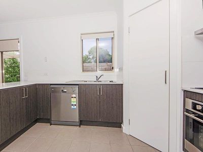 3 / 11 Parker Street, Werribee